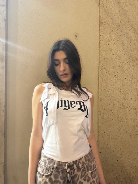 Ribbon T-Shirt White – Aniye Bye