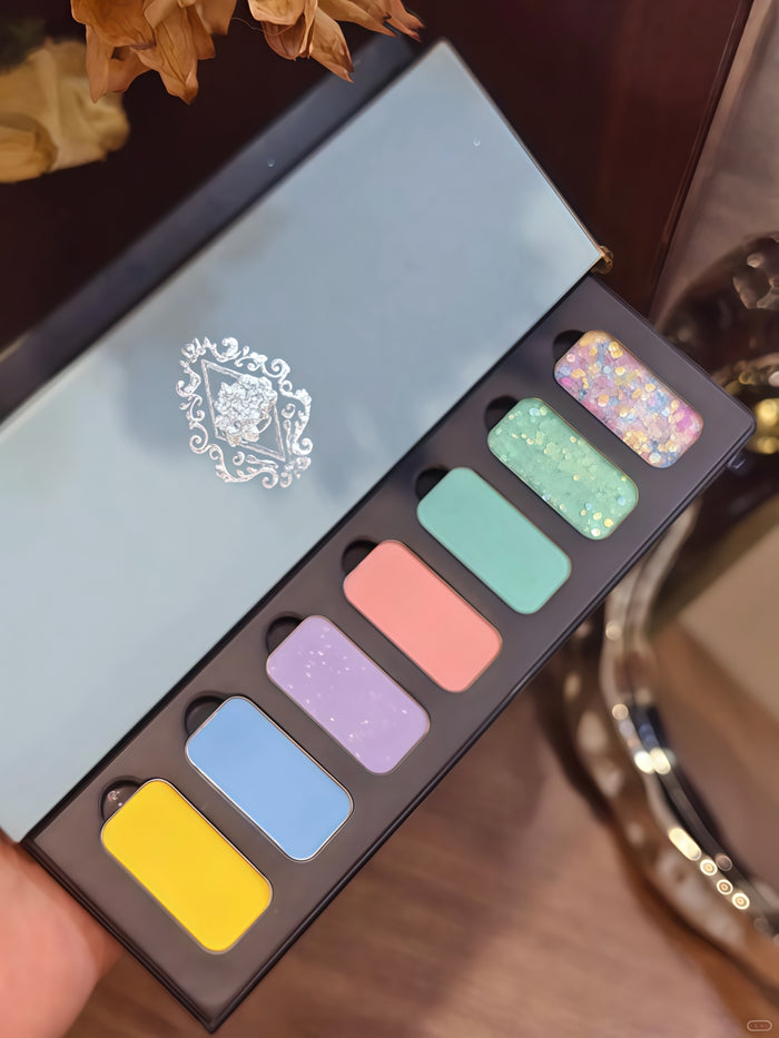 YIZHI Cloud Garden Collection Eyeshadow Palette #Midsummer T5852