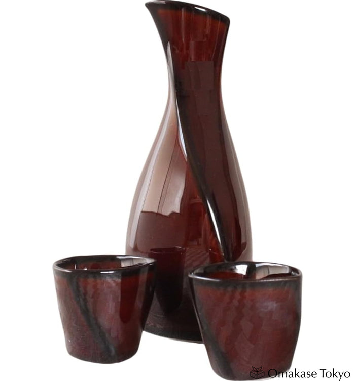 Ale-net Lacquered Folded Tokkuri (Small) & 2 Sake Cups Set, Mino Ware Ceramic