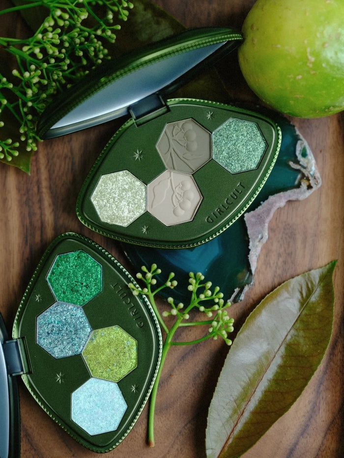 Girlcult Compendium of Materia Medica Collection Chameleon Eyeshadow Palette T4483