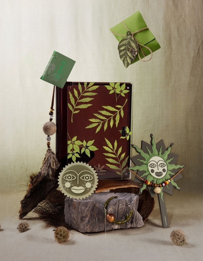 Girlcult Compendium of Materia Medica Collection Makeup Gift Box T4485