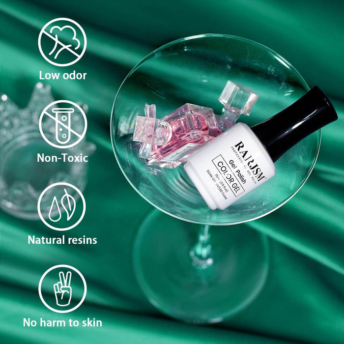 Green Glitter Cat Eye Gel Polish for Festive Holiday Nails