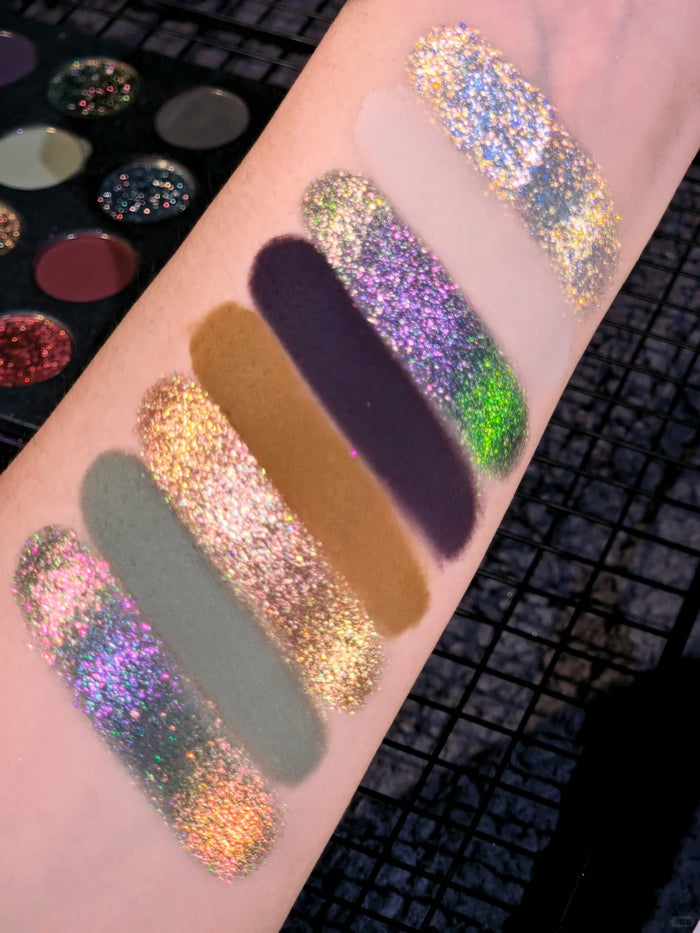 KRYPTEIN COSMETICS Supernova Chameleon Eyeshadow Palette T5668