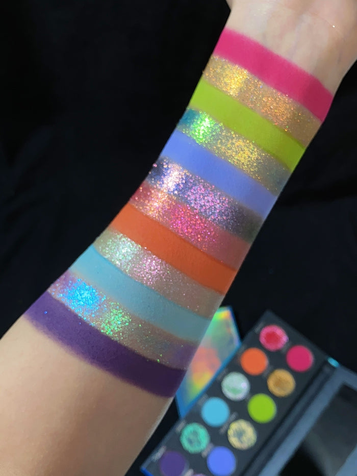 KRYPTEIN COSMETICS Tropical Mirage Chameleon Eyeshadow Palette T5943