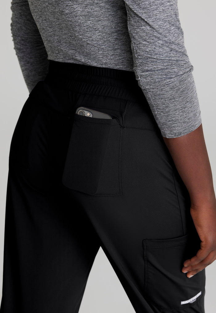Pace Knit Jogger - Black - Grey's Anatomy Scrubs
