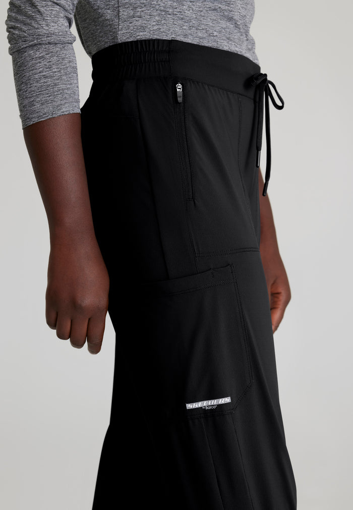Pace Knit Jogger - Black - Grey's Anatomy Scrubs