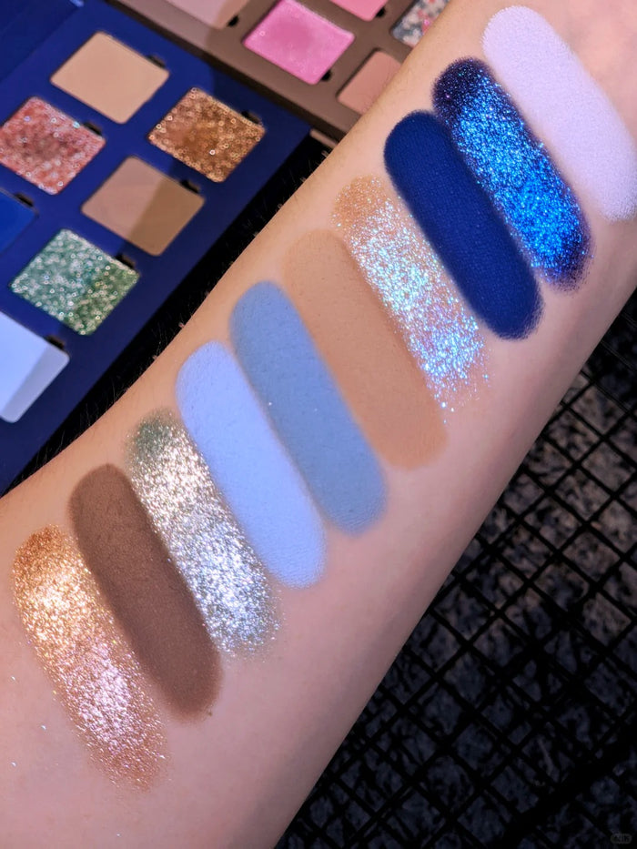 ROINGNEAO Blues Symphony Smoky Eyeshadow Palette T5749