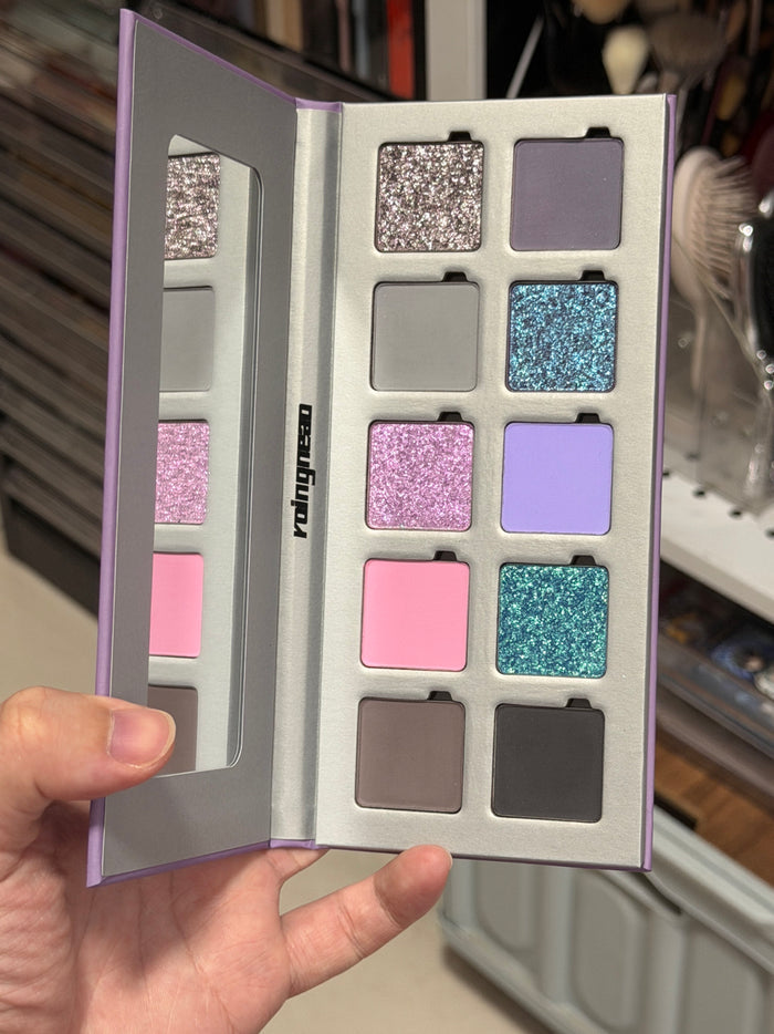 ROINGNEAO Dream Swallow Ballet Smoky Eyeshadow Palette T5934