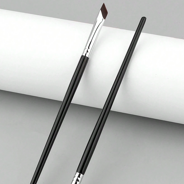 Slanted Brush