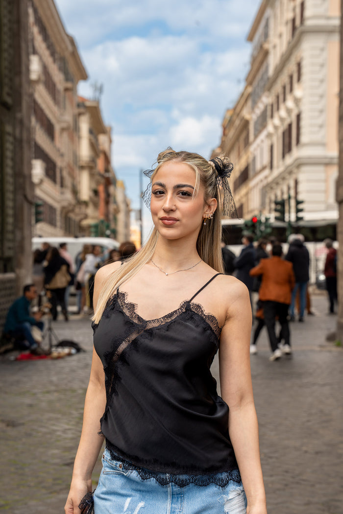 Top Asimmetric Nero con Pizzo Glm Couture <3 by Chiara Ruggeri