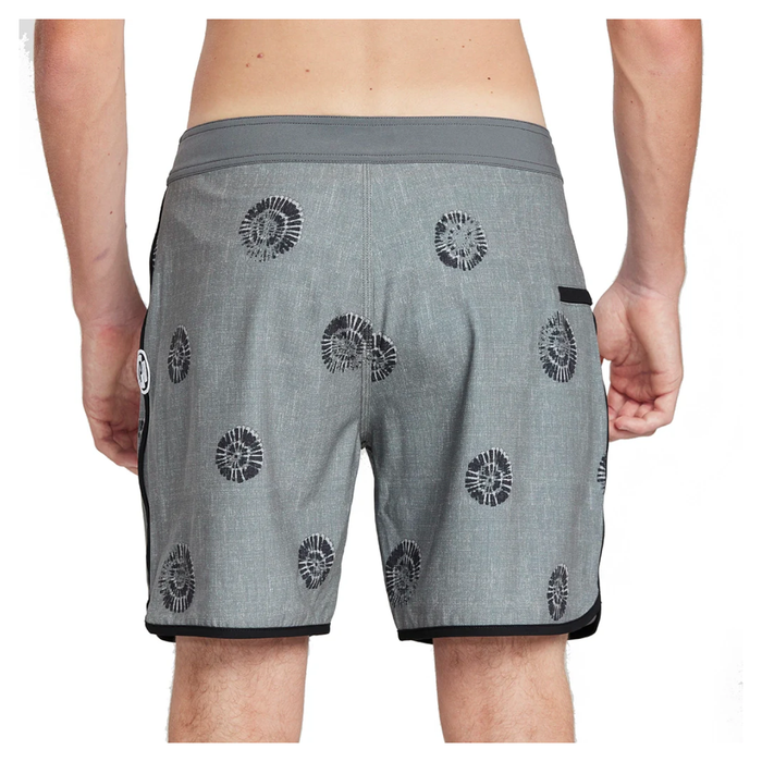 Traje de baño Men IPD Brainwarp 18" 83 Fit Gray