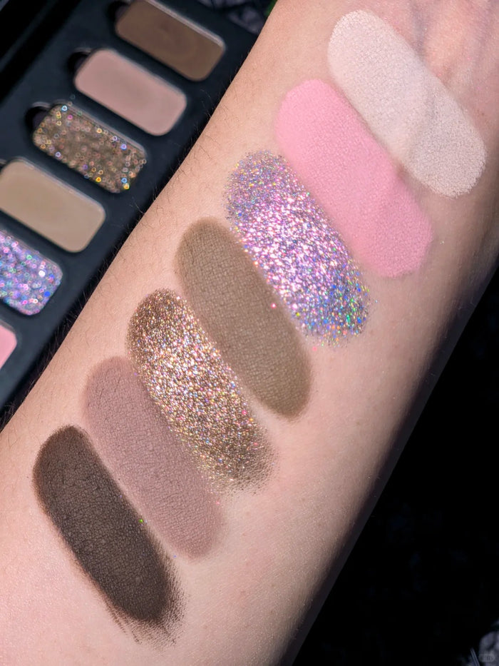YIZHI Cloud Garden Collection Chameleon Eyeshadow Palette #Nine Spring T5492