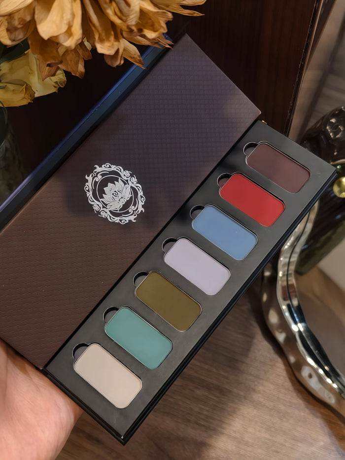 YIZHI Cloud Garden Collection Eyeshadow Palette #Late Autumn T5853